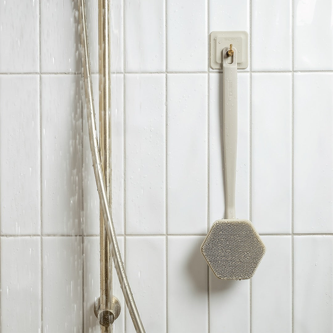 Back Scrubber & Hook Sand