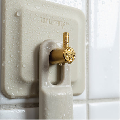 The Arnold Shower Hook Sand