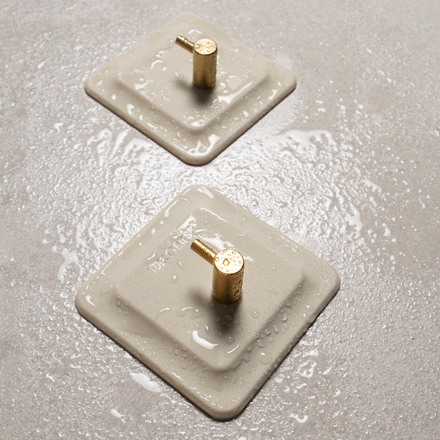 The Arnold Shower Hook Sand (2 Pack)