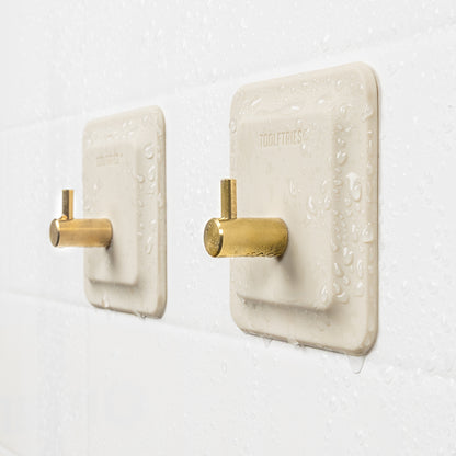 The Arnold Shower Hook Sand (2 Pack)