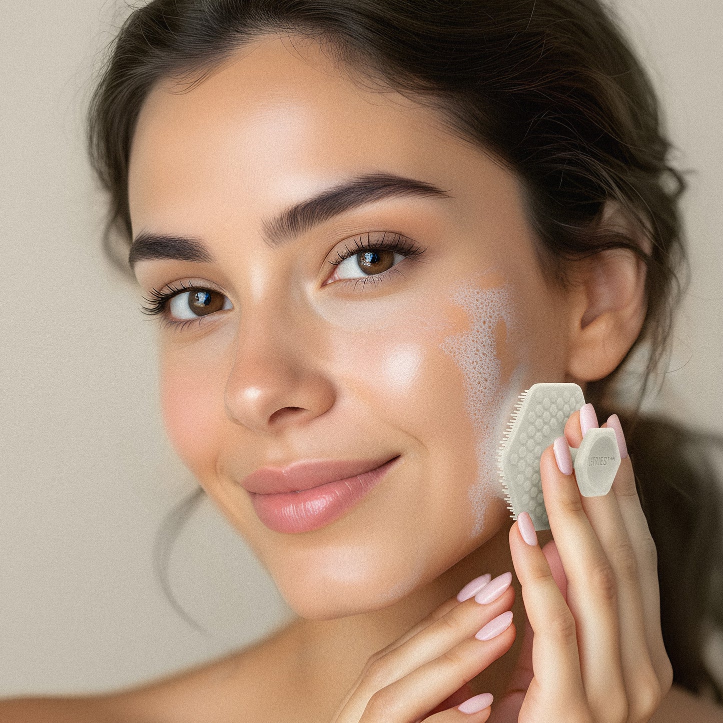 The Face Scrubber Sand
