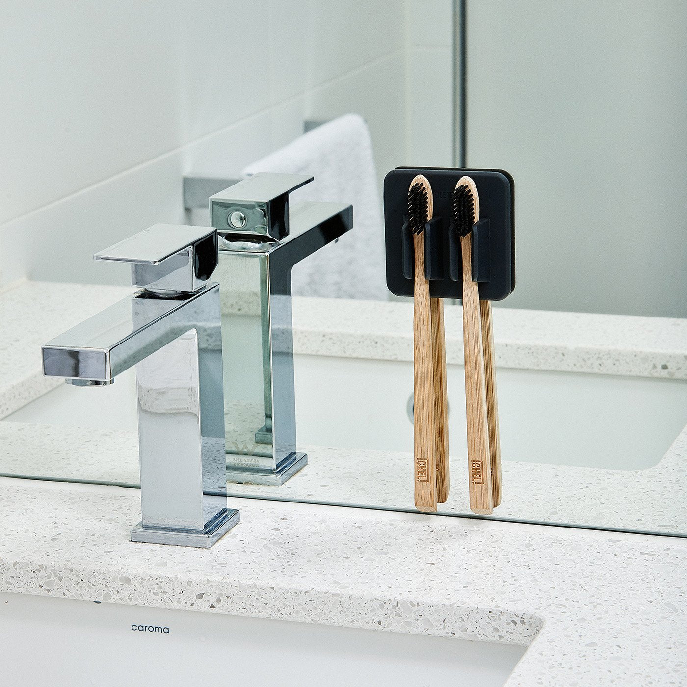 The George Toothbrush Rack
